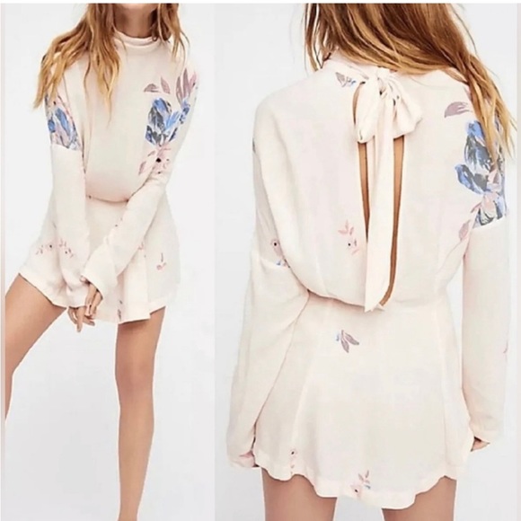 Free People Dresses & Skirts - Free People Women’s Gemma Floral Boho Key Hole Back Tunic Dress In Ivory Size S